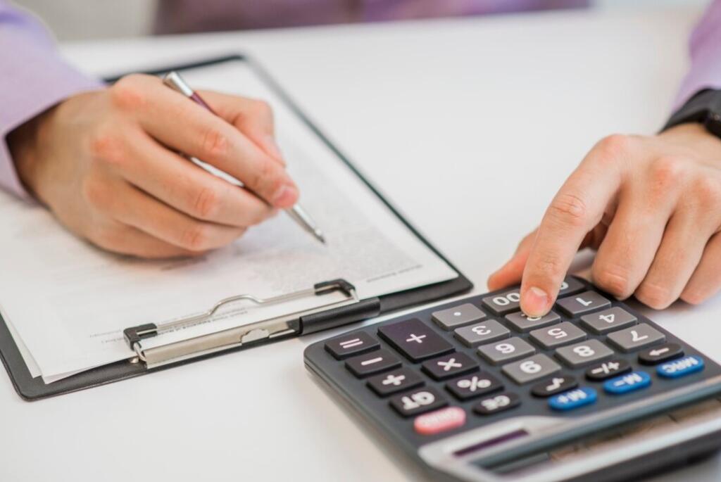 وجهات النظر حول إخفاء أو إظهار سعر المنتج أو الخدمة